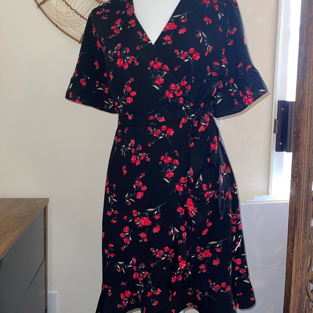 Wrap dress with red flowers